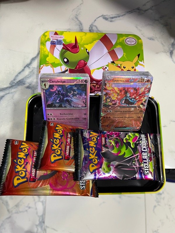 Producto - Lata de cartas grande Pokémon