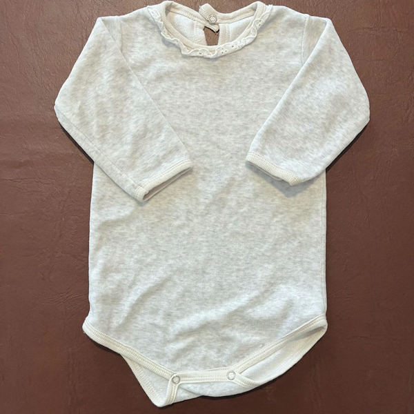 Producto - Body Plush Gris 18M