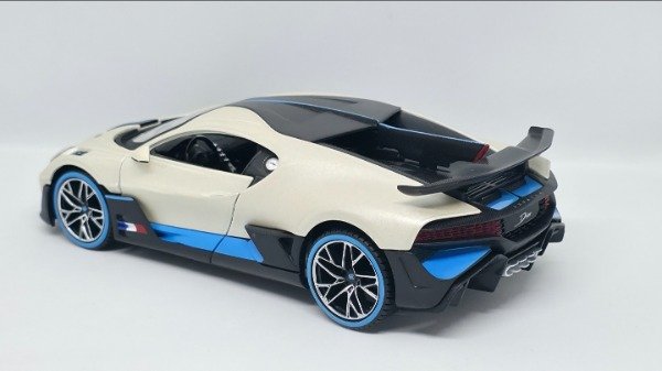 Producto - Bugatti divo - 2