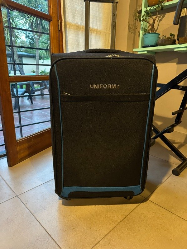 Producto - VALIJA 26kg SEMIRIGIDA UNIFORM 46x32x74 AGARRE REPARADO #11303