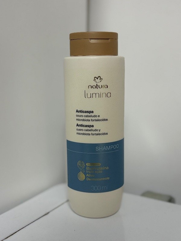 Producto - Shampoo Anticaspa Lumina