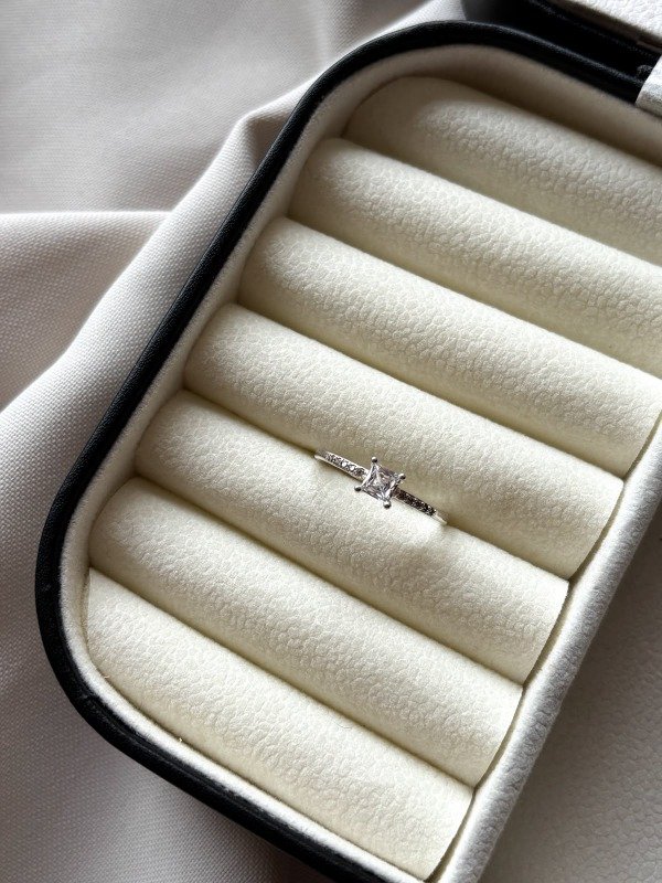 Producto - anillo stephy micropave y cubic talle 18