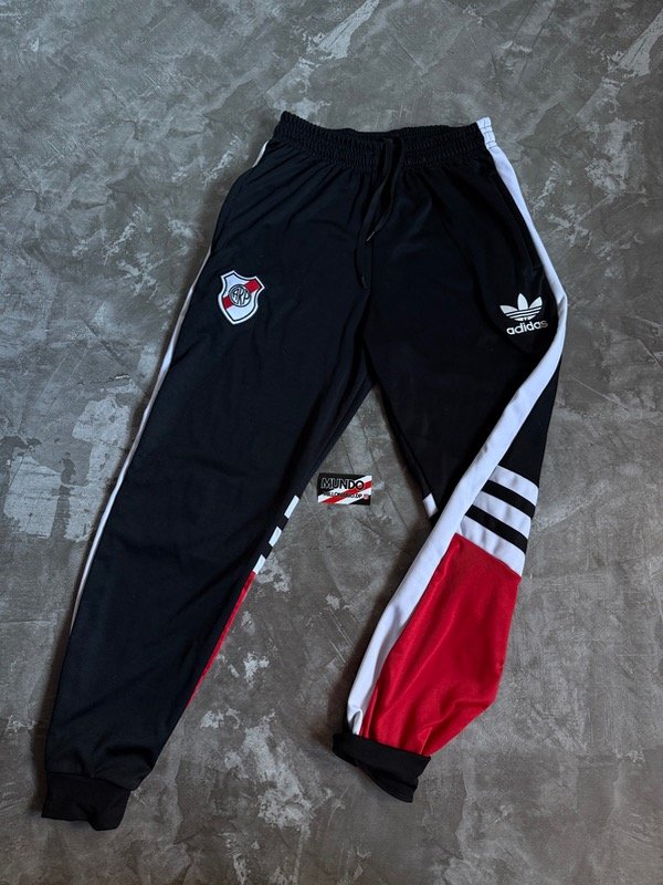 Producto - Joggins retro negro