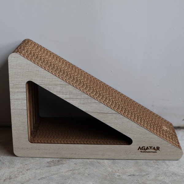 Producto - rascador de cartón escuadra