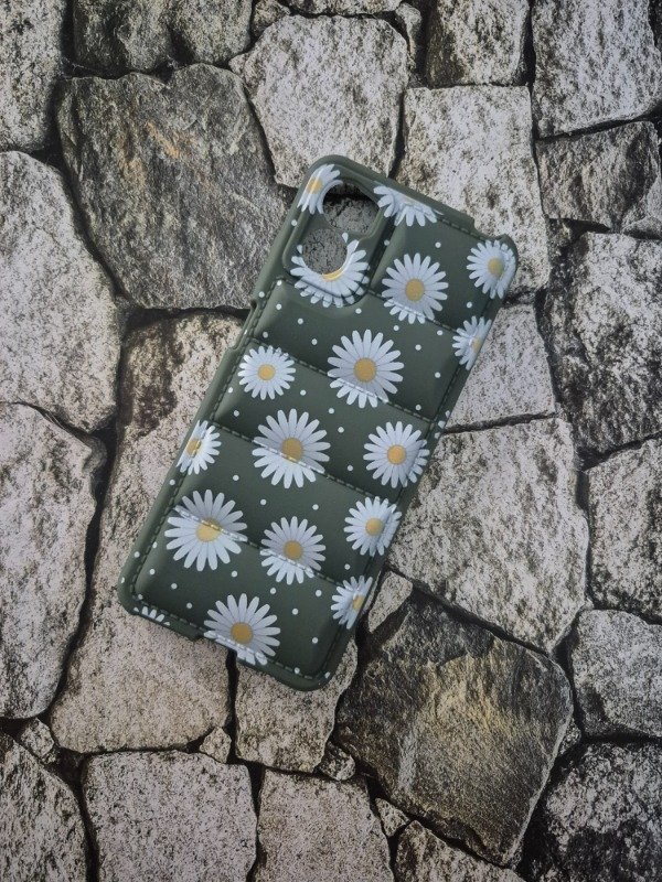 Producto - Puffer Diseño Moto E22i verde con margaritas