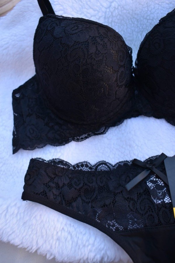 Producto - Conjunto con encaje
