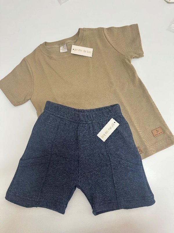 Producto - Bermuda y remera wafle 6 años