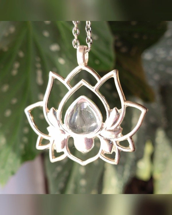 Producto - Collar. Flor de Loto (Amatista)