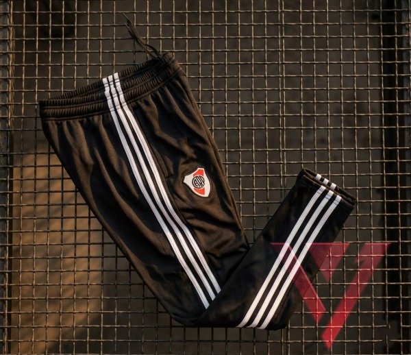 Producto - PANTALÓN RIVER 2026 - 1