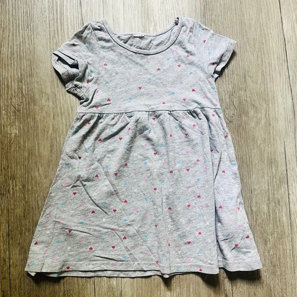 Producto - Vestido HyM Gris Corazones 18M