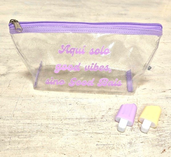 Producto - Cartuchera Cristal - Good Vibes