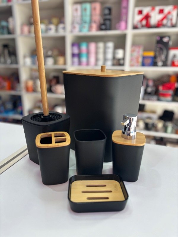 Producto - Set de baño x6 Cuadrado (plástico)