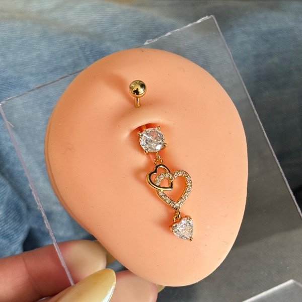 Producto - Piercing de ombligo colgante: corazón dorado
