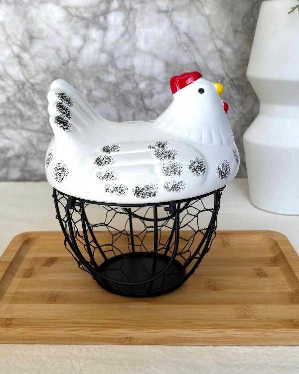 Producto - HUEVERA DE METAL CON GALLINA DE CERAMICA
