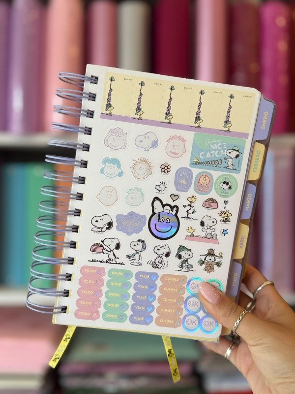 Producto - Agenda 2027 mooving snoopy  21x15 diaria - 1