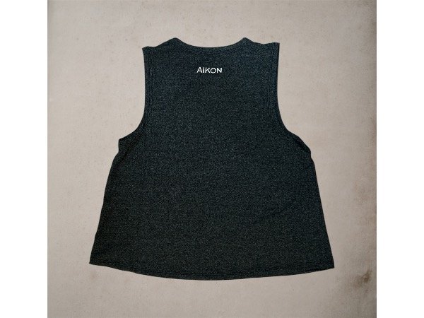 Producto - Musculosa Aikon gris oscuro