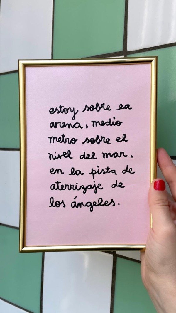 Producto - viel temperley rosa + marco dorado