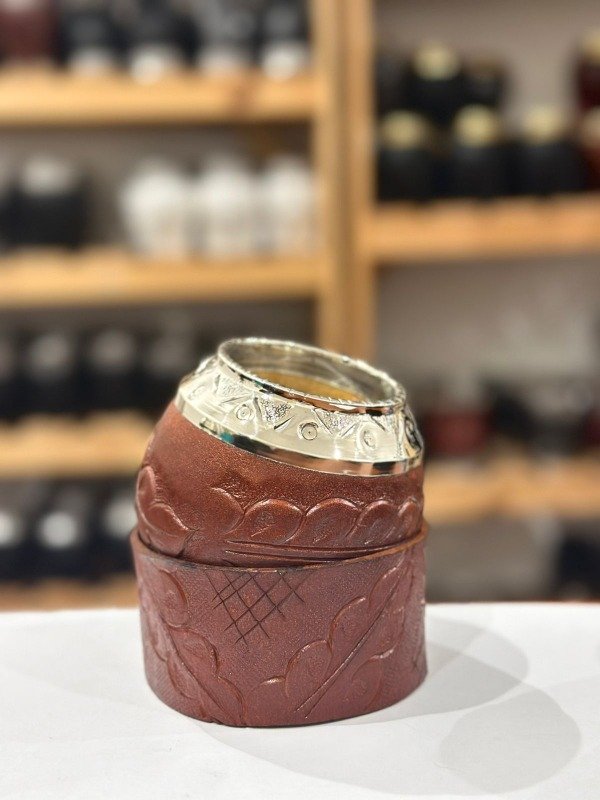 Producto - Torpedo Criollo de alpaca borravino - cuero repujado