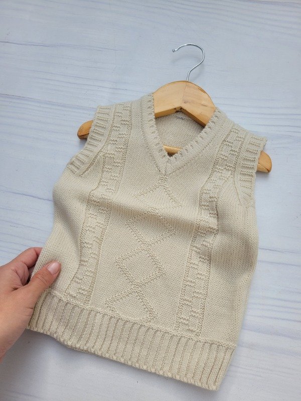 Producto - CHALECO TEJIDO UNISEX - transferencia 13.990 - 1