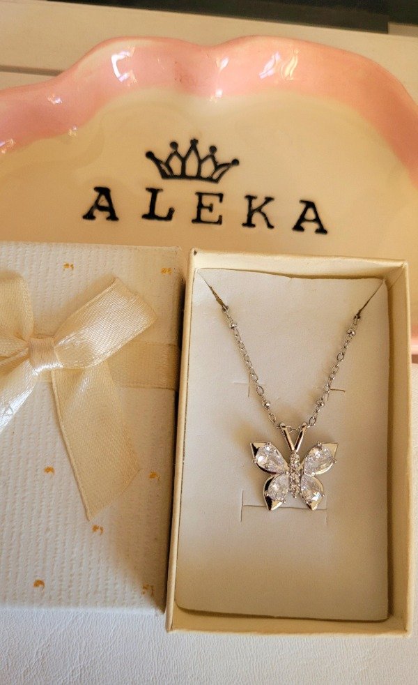 Producto - Collar mariposa con cubic de acero quirúrgico - 1