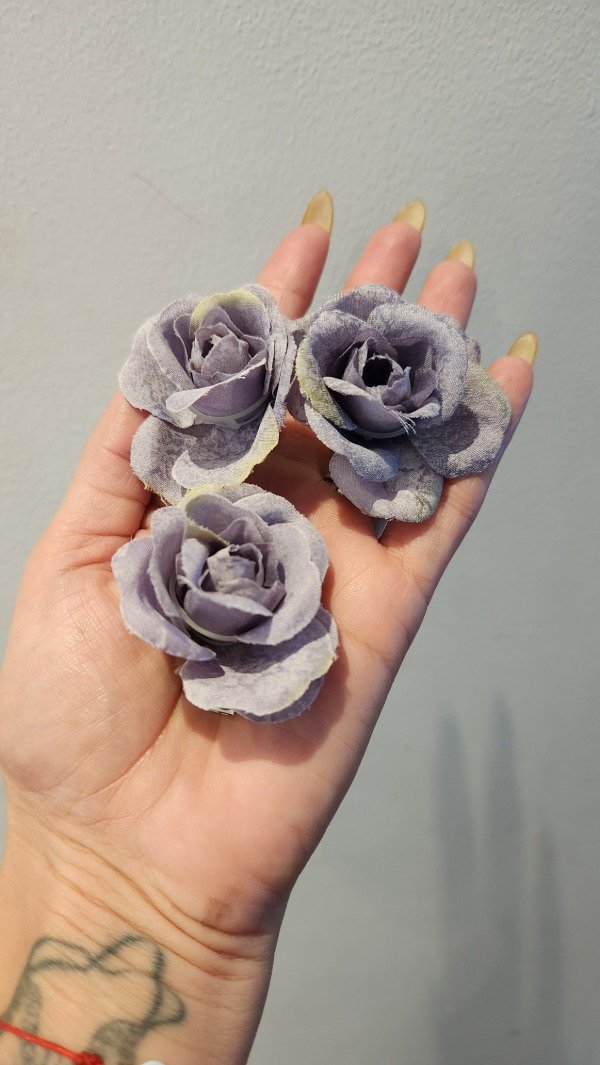 Producto - TRIO ROSITAS GRISES