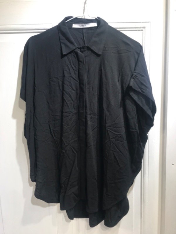 Producto - Camisa CHER negra manga corta- Talle U- PRECIO: 50x