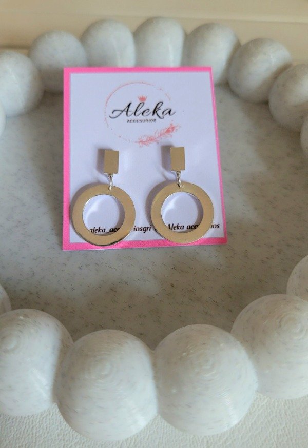 Producto - Aros redondos colgantes de acero blanco - 2