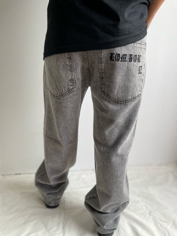 Producto - Mom bordado gris