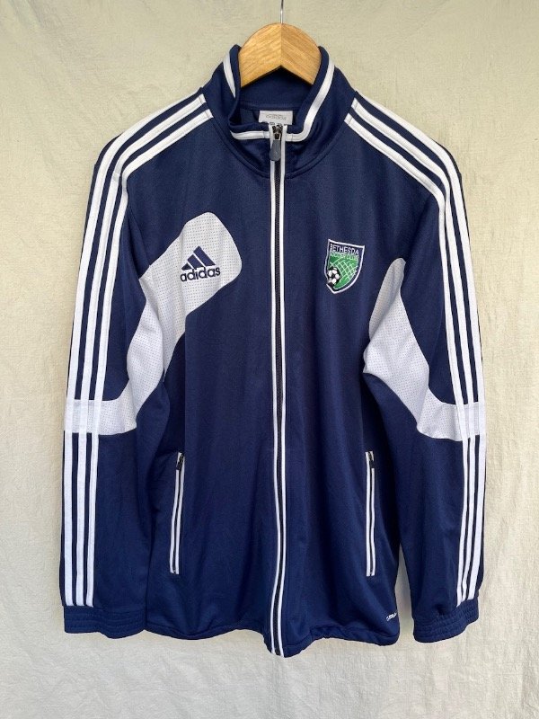 Producto - Campera Adidas