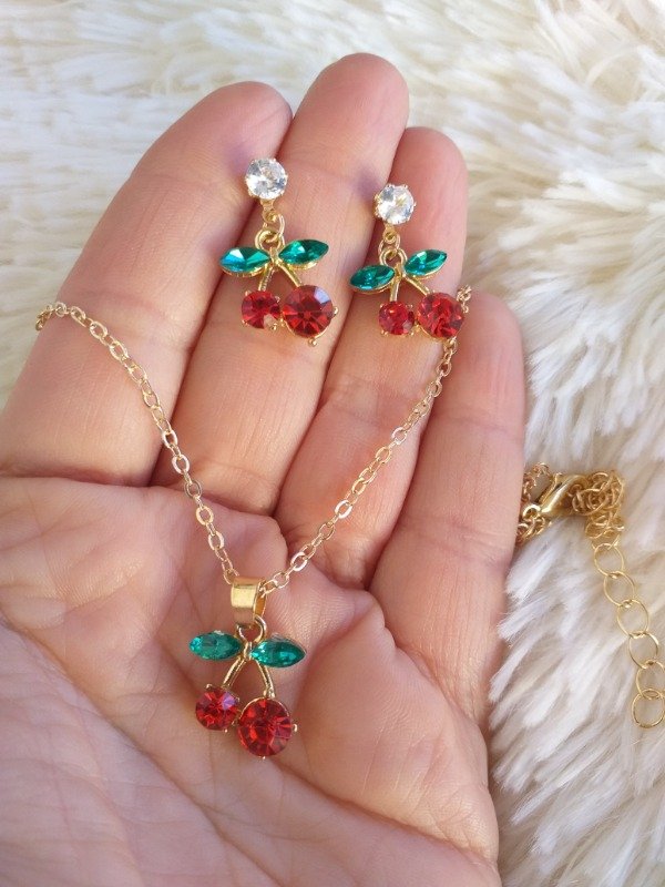 Producto - ADC0047 Conjunto Cadena Aros Bijouterie dorado Cereza Strass rojo