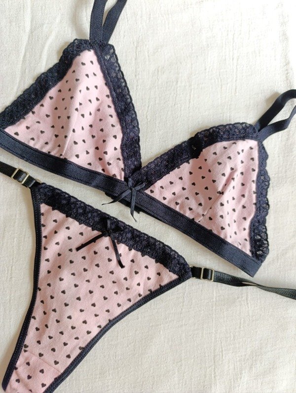 Producto - CONJUNTO LOVE ROSA/NEGRO