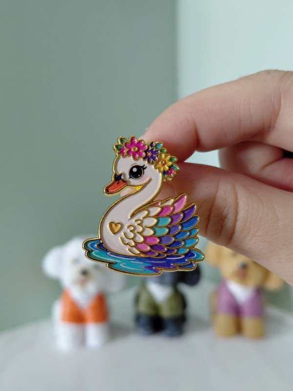Producto - Pin metalizado - Cisne en dorado #3025