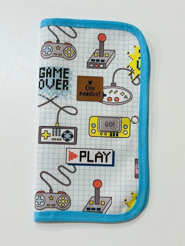 Producto - ORGANIZADOR VIAJERO-GAME OVER
