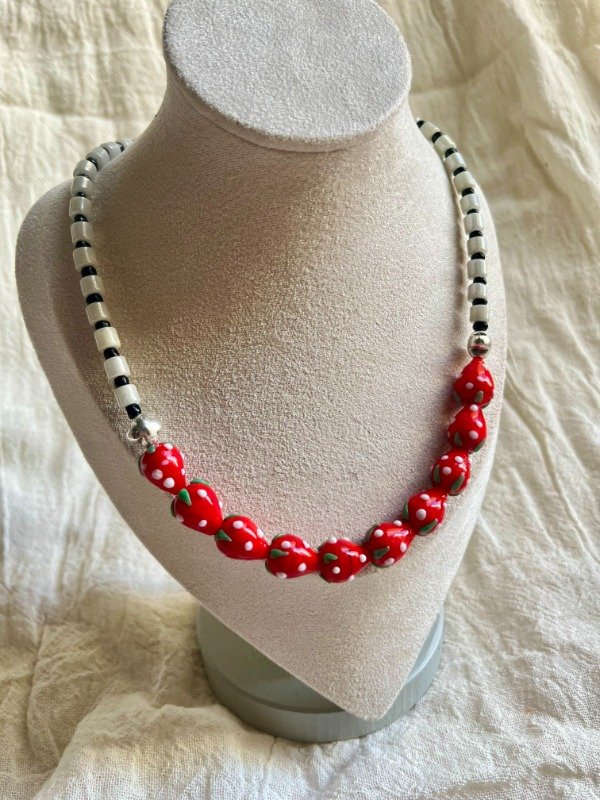 Producto - COLLAR FRUTILLITAS