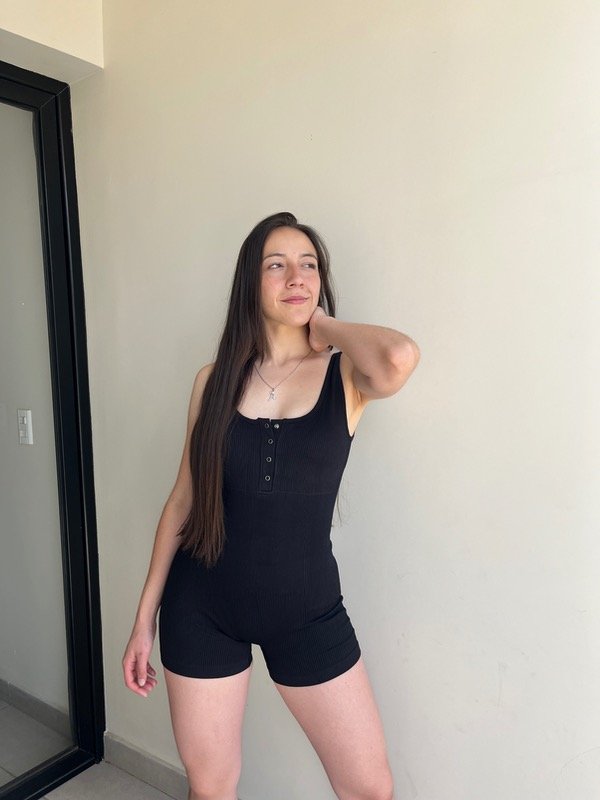 Producto - CATSUIT BOTONES