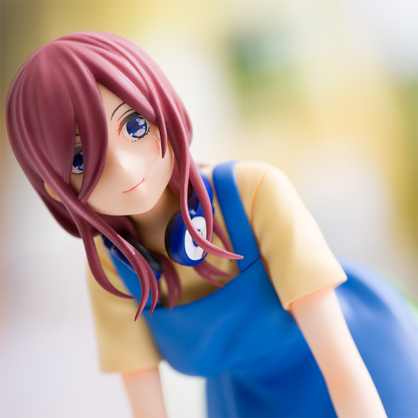 Producto - Figura Original Miku Nakano ver Last Festival - Somos Quintillizas SEGA