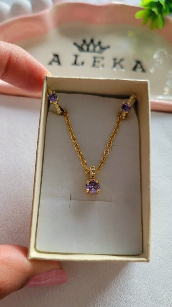 Producto - Conjunto dije y aros cubic redondo lila con strass de acero dorado - 1