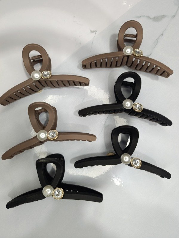 Producto - Broches grandes morrón y negro x6