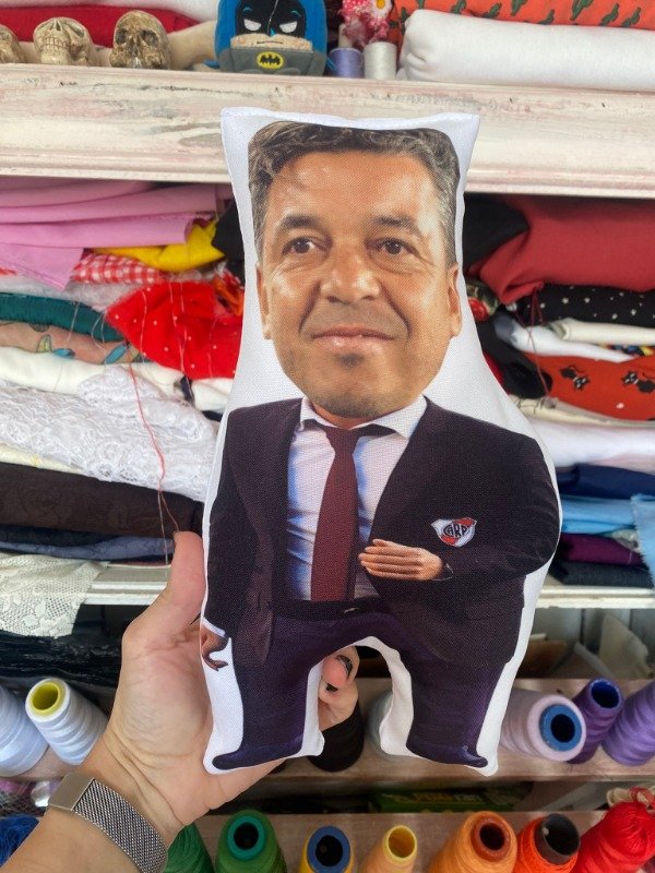 Producto - Muñeco Marcelo Gallardo