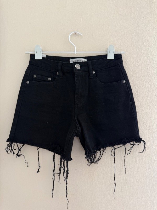 Producto - Bermuda MADDEN GIRL semielastizada talle 24/34 cp217