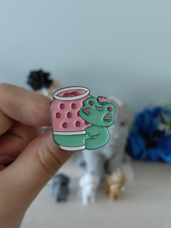 Producto - Pin metalizado - Rana #2327