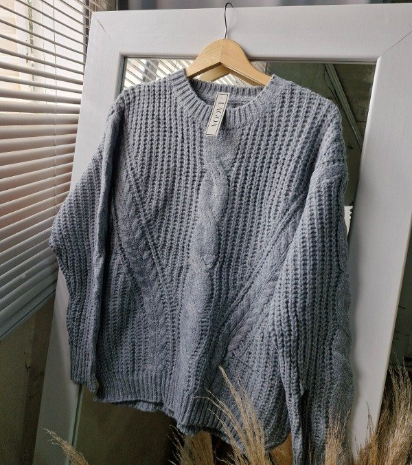 Producto - Sweater gris trenza importado