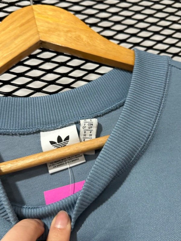 Producto - Buzo ADIDAS TS hombros descubiertos - 5