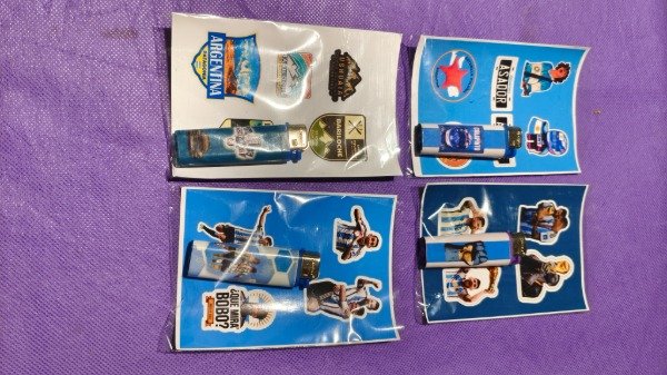 Producto - PLANCHA DE STIKERS + ENCENDEDOR PERSONALIZADO - 1
