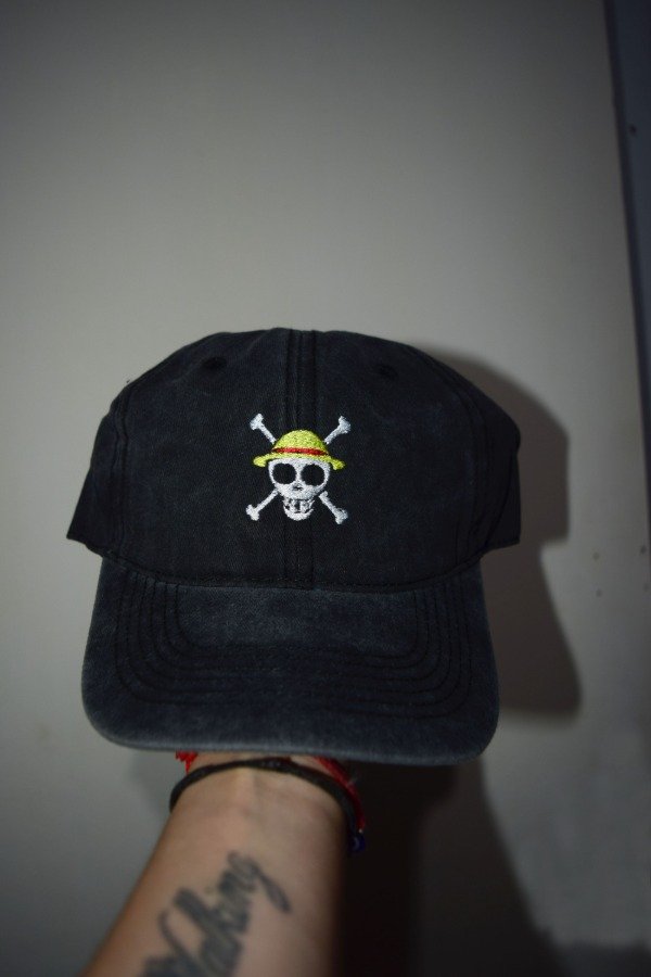Producto - gorra one piece negra