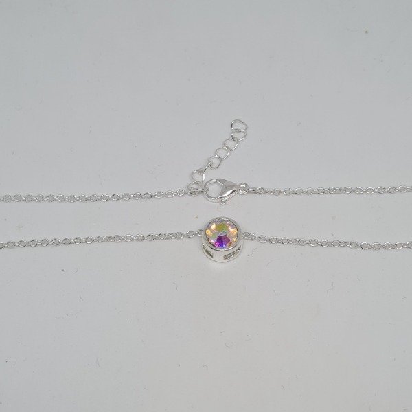 Producto - Collar plateado circulo tornasolado 8mm 45cm