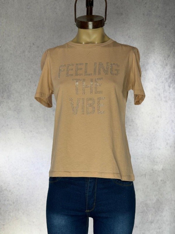 Producto - REMERA FEELING BEIGE ST MARIE ALGODON STRASS