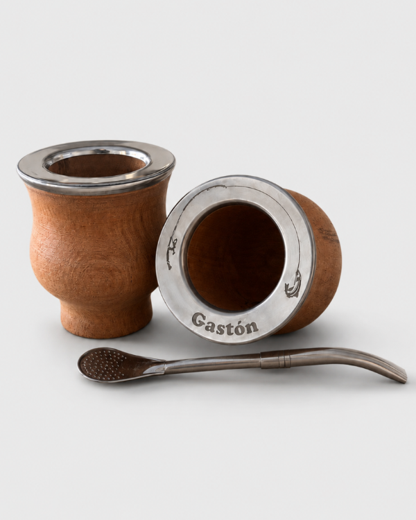 Producto - CAMIONERO ALGARROBO GRABADO CON BOMBILLA DE REGALO
