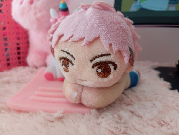 Producto - Yuji hugcot Plushie Original - Stock inmediato