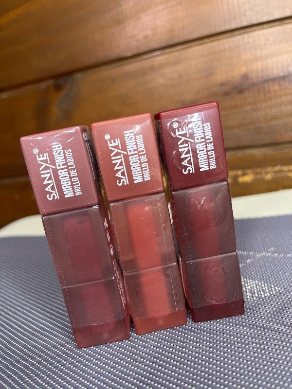 Producto - Gloss Saniye